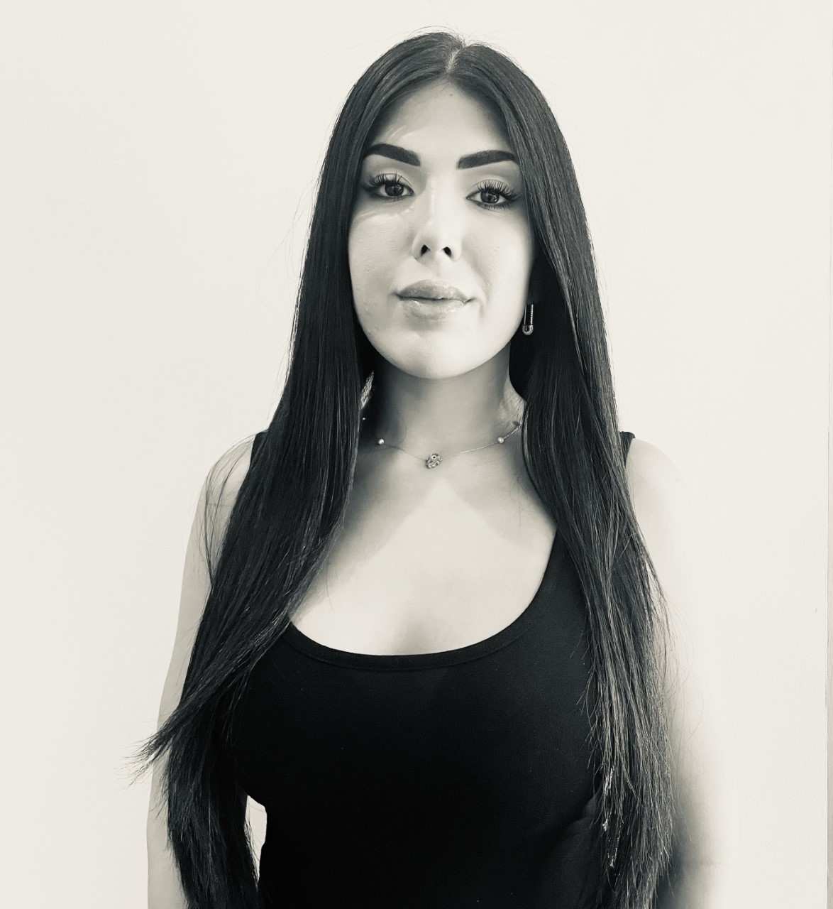 dina headshot 2